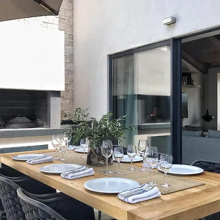 Zarra Vikendica Dubrava (Sibenik-Knin)