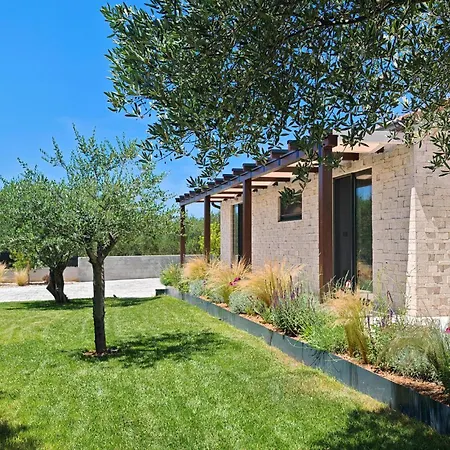 Vikendica Zarra Dubrava (Sibenik-Knin)