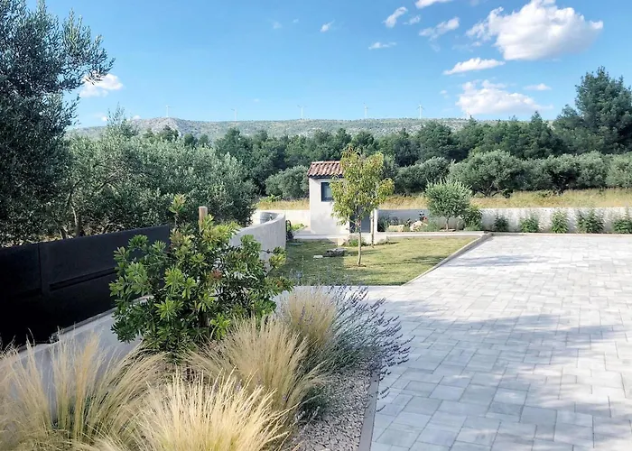 Zarra Dubrava (Sibenik-Knin)